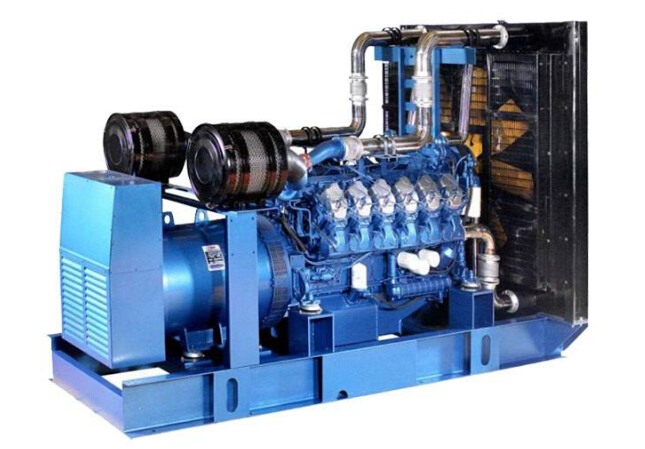 赤峰康明斯30kw小型柴油二手发电机组